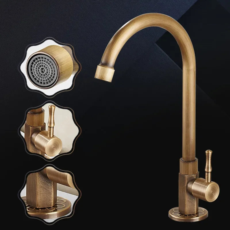 Elegante Schwanenhals Küchenarmaturen aus antikem Messing