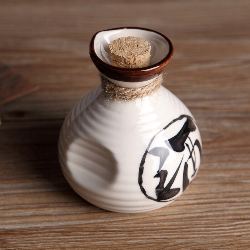 250 ml japanisches Keramik-Weinset Sake Weißwein Gelbwein kleine Weinflasche Weinglas ein Topf und zwei Tassen dreiteiliges Set