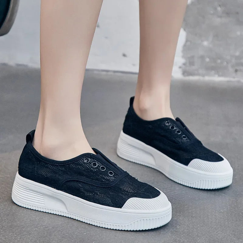 Sommer Schuhe Damen Sneakers Atmungsaktive Schnürschuhe Flats Damen Dicke Sohle Schwarz Weiß