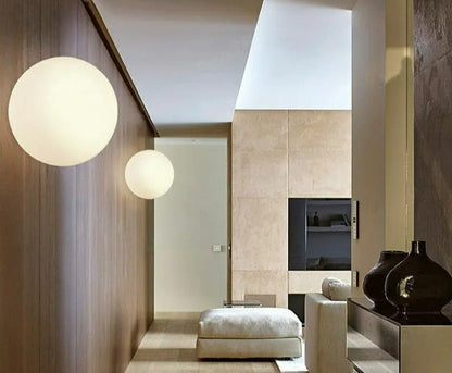 Sandsberg | GlaciaLuxe – Minimalistische Wandleuchte mit Glasstein-Design