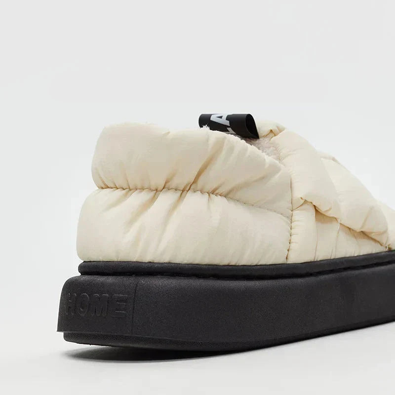 Snuggle Steps - Luxus Plüschstiefel für Komfort und Wärme diesen Winter