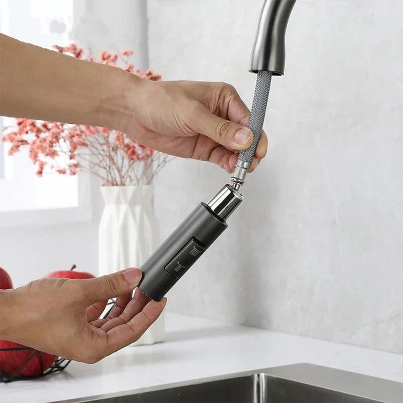 AquaStream Luxe – Verstellbarer Küchenhahn mit Handbrause