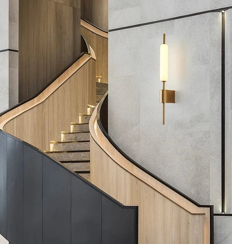 Sandsberg | AuraGold – Elegante Gold Wandlampe für LED-Beleuchtung