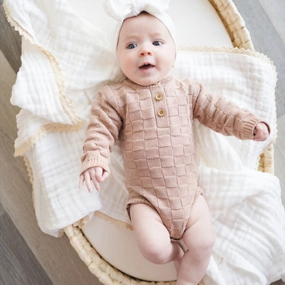 Sandsberg | Luxuriöse 6-lagige Baumwoll-atmungsaktive Baby-Wickeldecke mit Spitzenrand