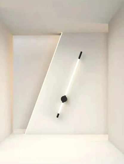 Sandsberg | AstraBeam – Vertikale LED-Wandlampe für moderne Innenräume