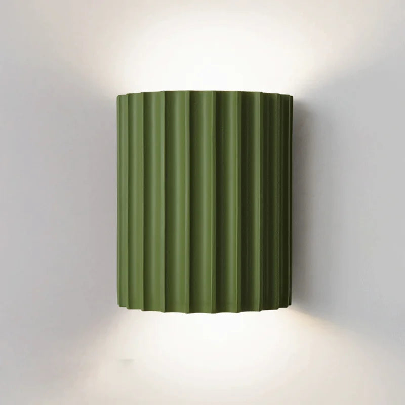 Sandsberg - Moderne Wandlampe aus Lakritzholz