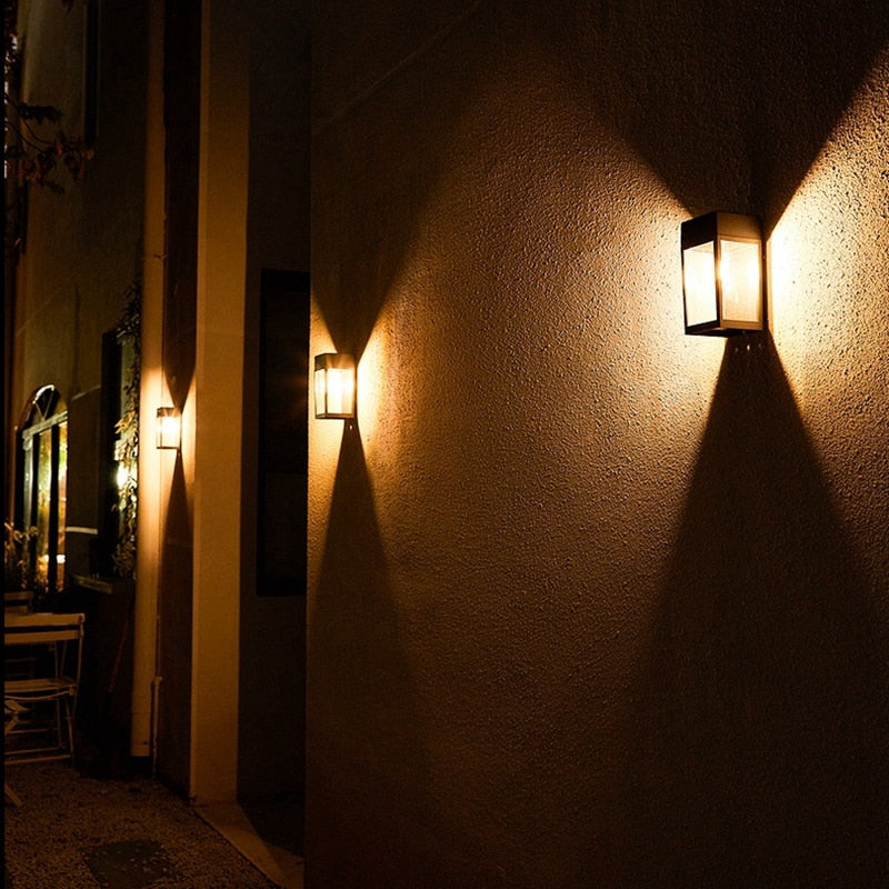 Sandsberg | GlowHaven – Wandleuchte für Gartenzaun mit einladendem Licht