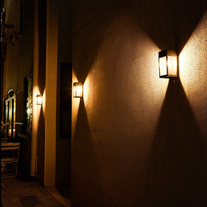 Sandsberg | GlowHaven – Wandleuchte für Gartenzaun mit einladendem Licht