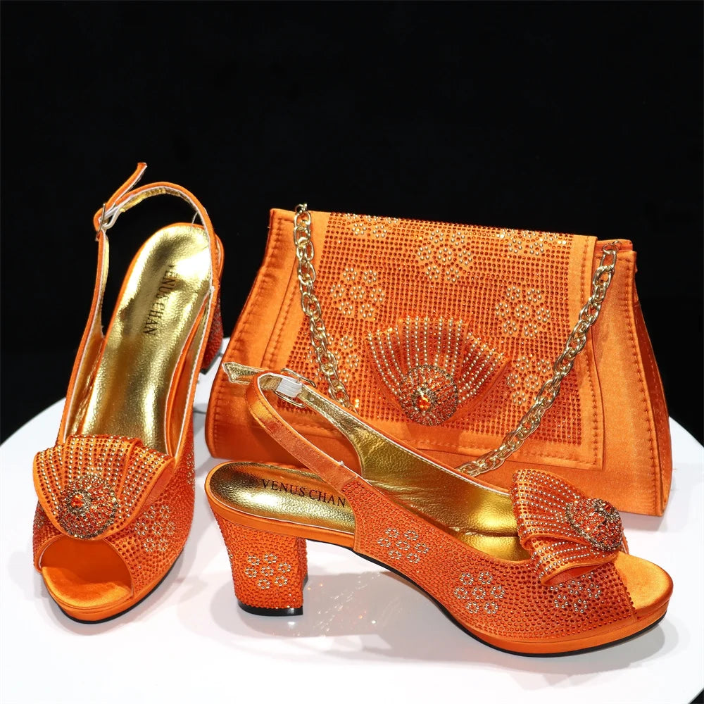 MEOD Italienisches Schuh- und Taschen-Set Neue 2024 Damenschuhe und Taschen-Set In Italien silberne italienische Schuhe mit passender Tasche !P769