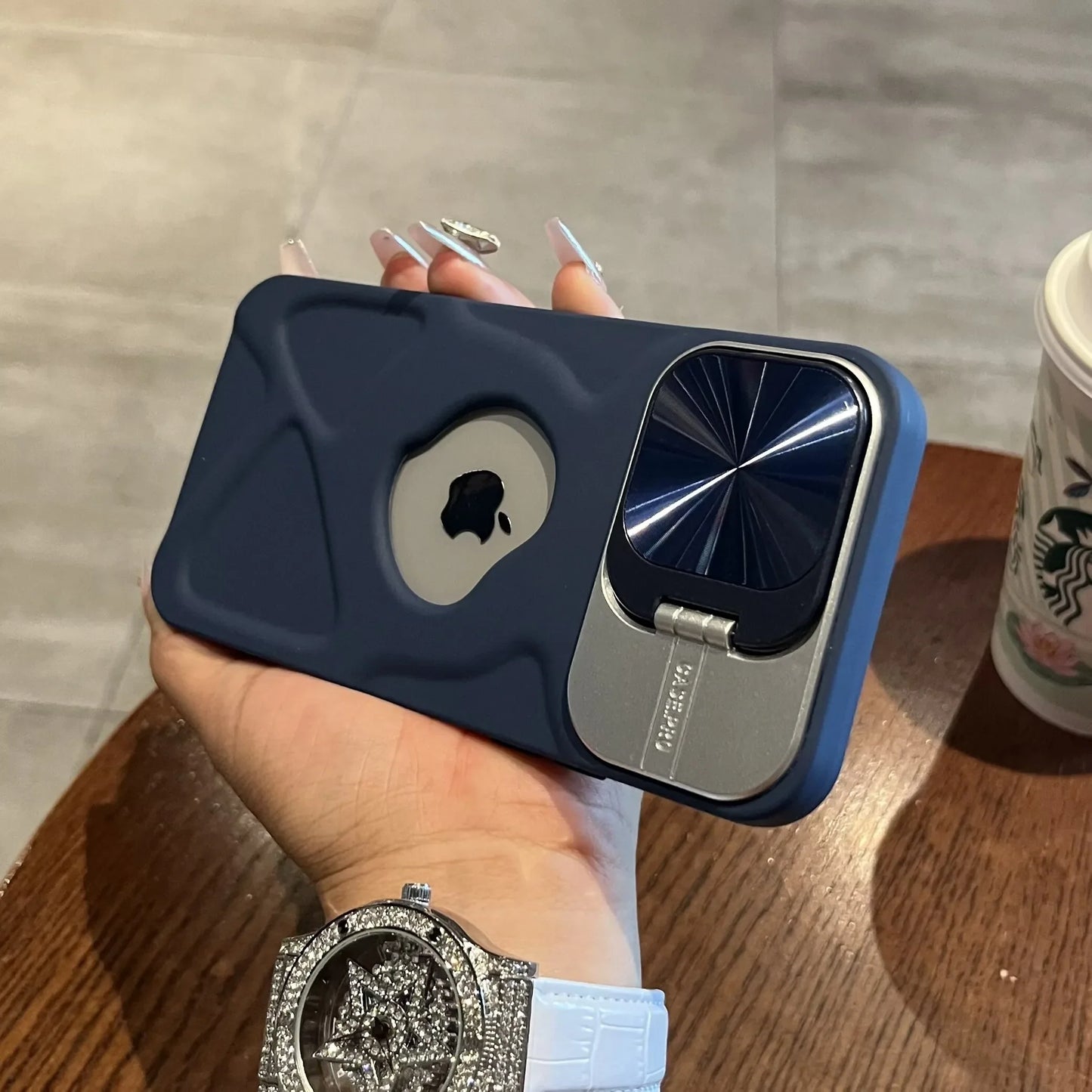 Sandsberg | Magsafe Silikon Linsen Flip iPhone Hülle