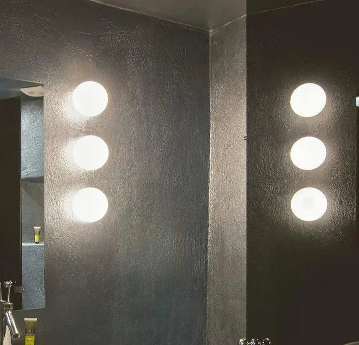 Sandsberg | GlaciaLuxe – Minimalistische Wandleuchte mit Glasstein-Design