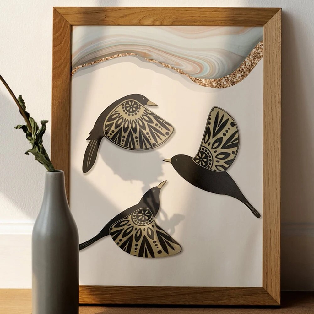 Schwarzer Holzvogel Gotischer Wandschmuck