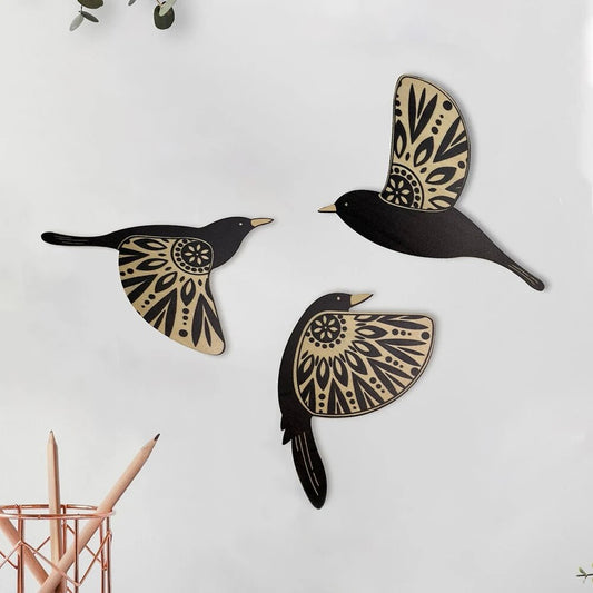 Schwarzer Holzvogel Gotischer Wandschmuck