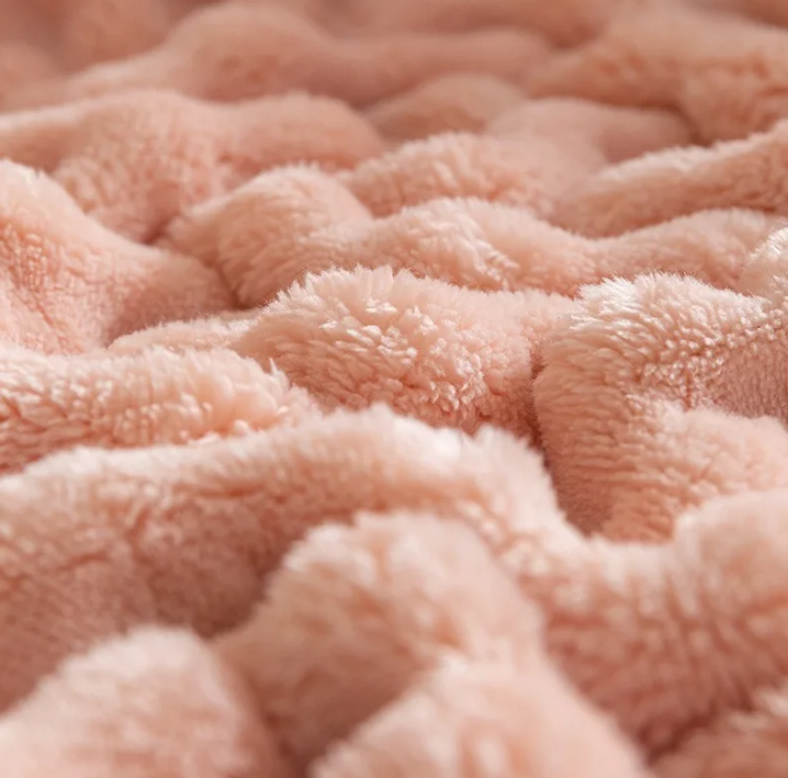 Sandsberg | Luxuriöse Fleece-Decke Mit Blasenstruktur