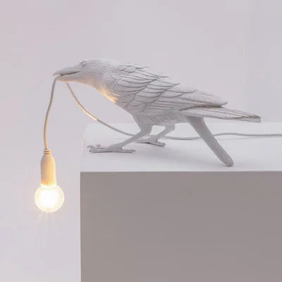 Moderne Lucky Bird Tischlampe – Kreatives Harz Tierdesign für Schlafzimmer und Wohnzimmer