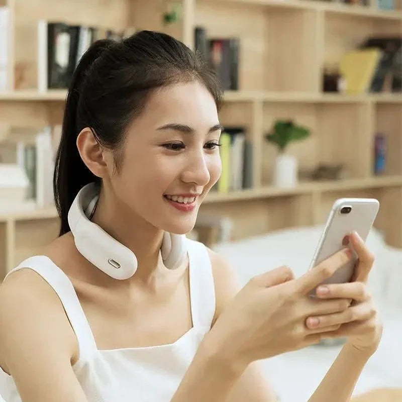 Sandsberg | Elektrisches Nackenmassagegerät mit Wärmfunktion zur Schmerzlinderung