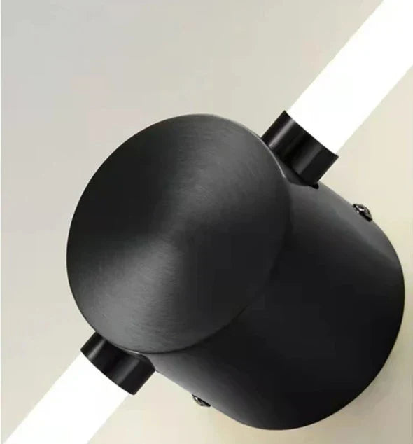 Sandsberg | AstraBeam – Vertikale LED-Wandlampe für moderne Innenräume