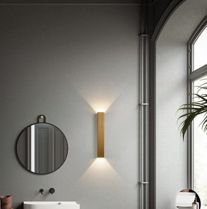 Sandsberg | BeamLuxe – Schlanke Outdoor-Lampe für zeitgenössische Räume