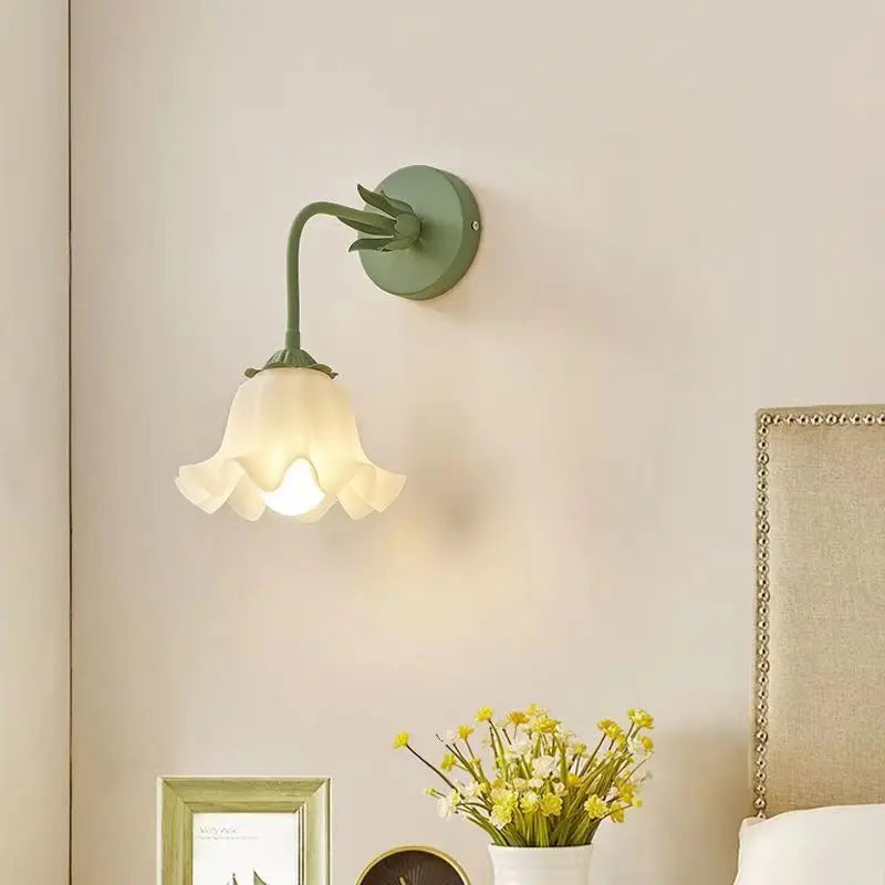 FrenchBloom Wandlampe – Schlafzimmer Blumenlampe