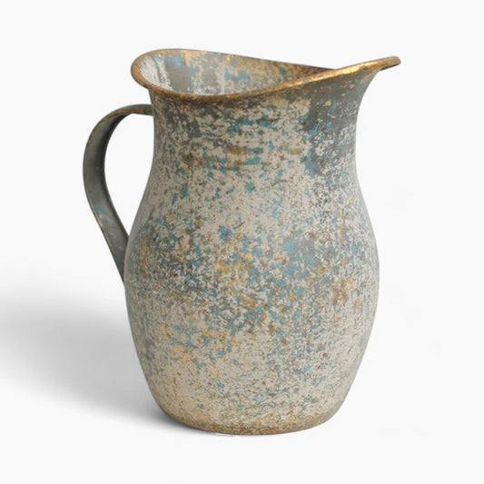 Verzinkter Krug im Vintage-Stil