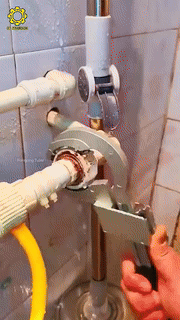 Sandsberg | Universeller multifunktionaler 4-in-1 Rohrschlüssel