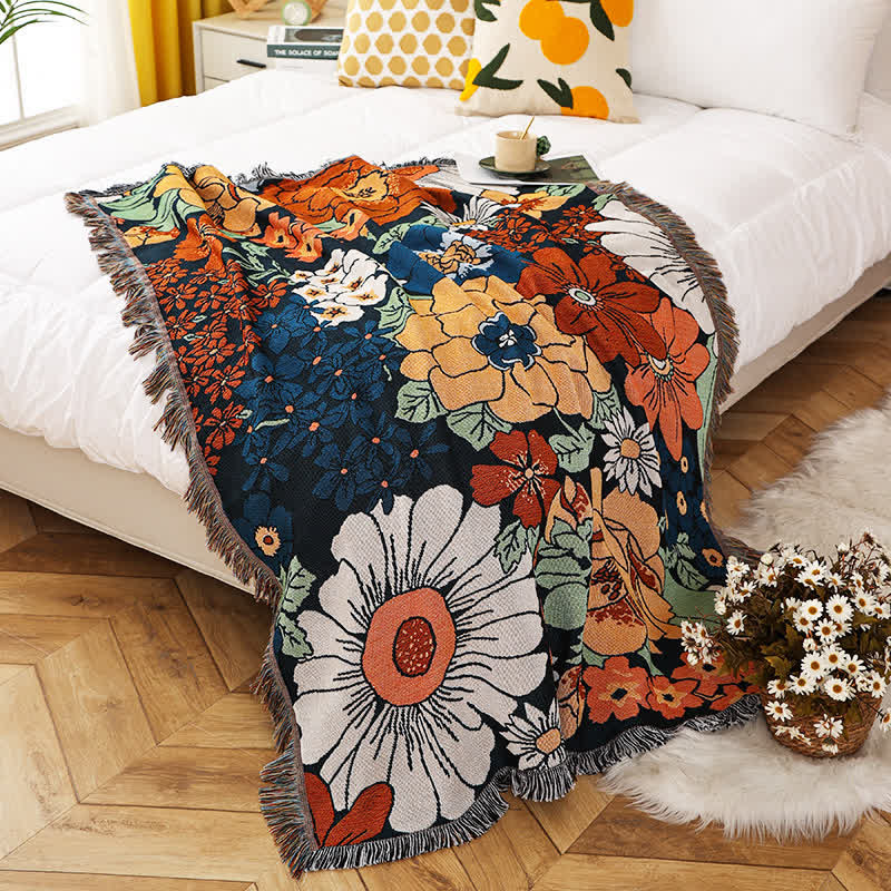 Funktionelle Quastendecke mit Blumenmuster