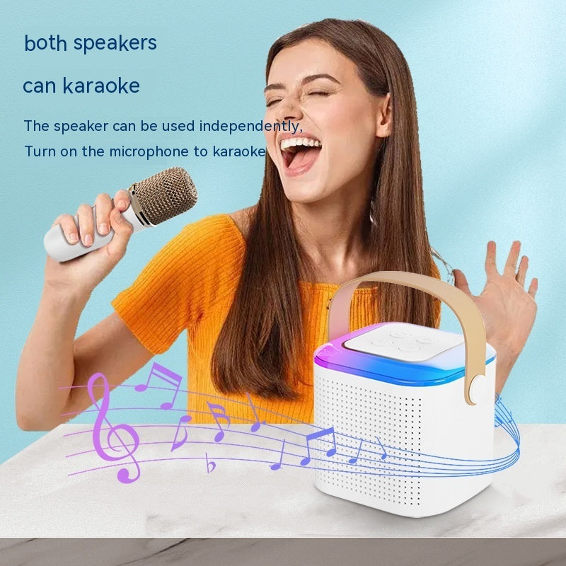 Karaoke-Maschine mit kabellosen Mikrofonen.