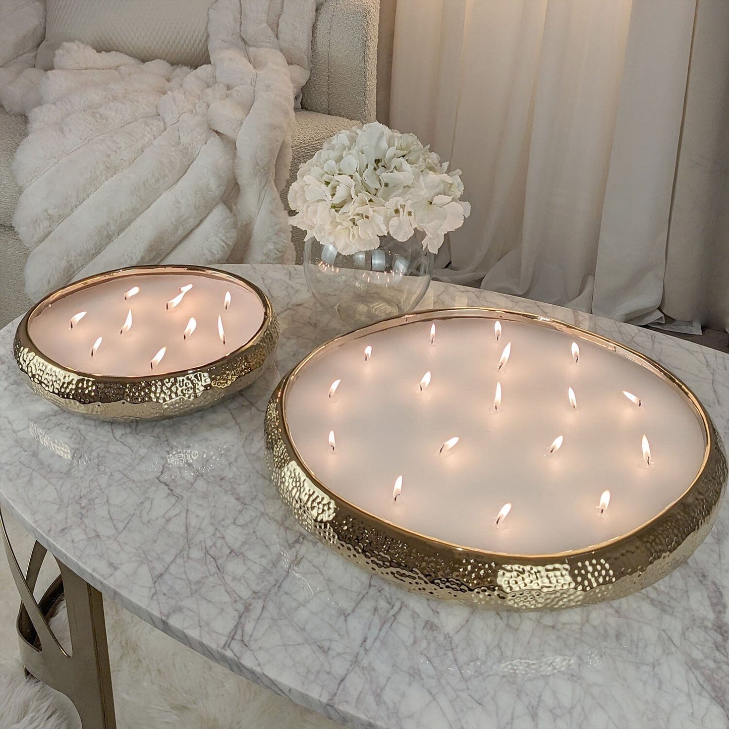 Sandsberg | LuxeLight XL Duftkerze – 17 Dochte von verzauberndem Duft & goldener Eleganz