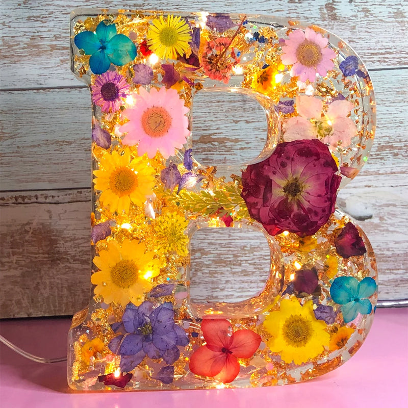 Getrocknete Blumen Buchstaben Nachtlicht