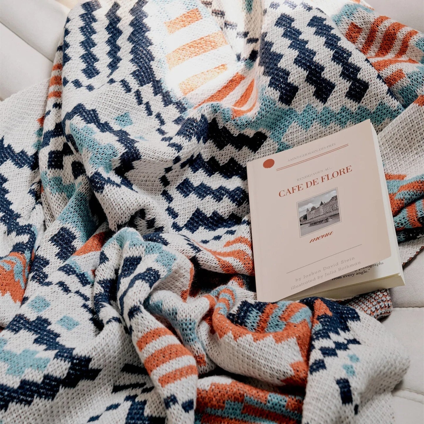 Decke mit geometrischem Design im Boho-Stil