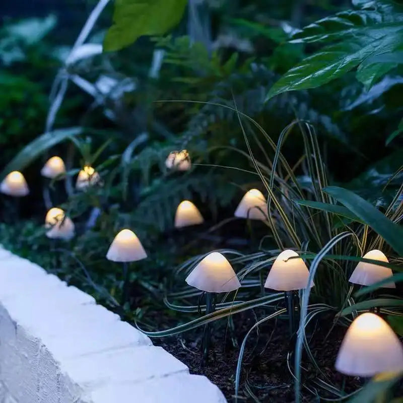 Verzaubernde Pilz-Solar-Außenlampen für magische Gartenbeleuchtung
