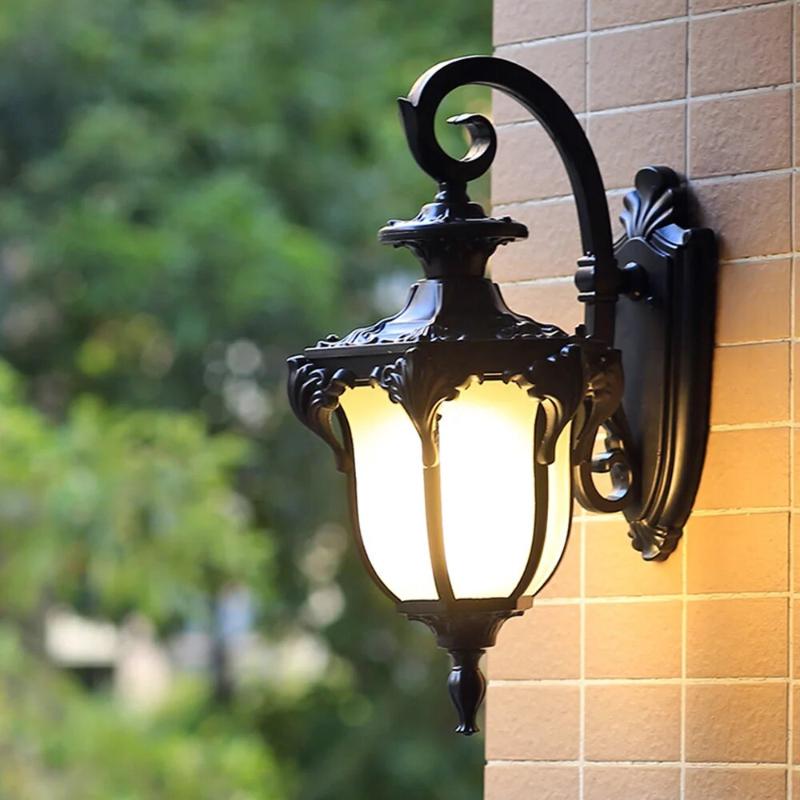 Vintage Außenlampe – Perfekt für elegante Patios