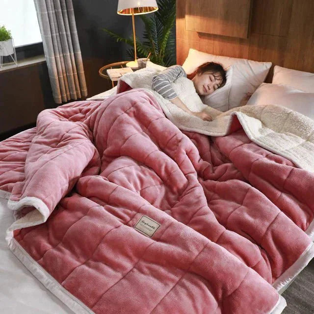 Finley - Luxuriöse samtweiche Fleece-Decke für warme Abende