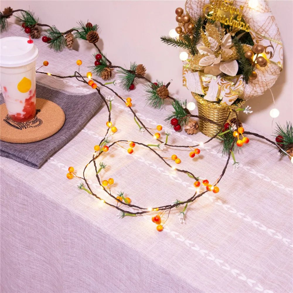 Sandsberg | Obst- und Blumen-Lichterkette – Batteriebetriebene Girlande mit Kupferdraht, perfekt für Weihnachten, Erntedankfest und Feiertagsdekoration