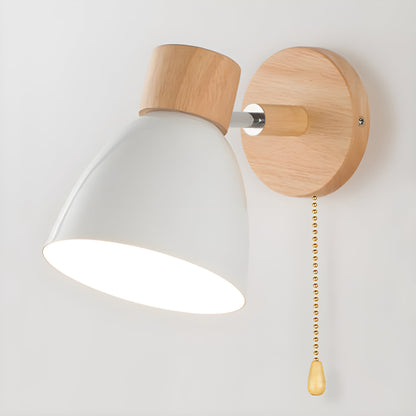 Houten Scandinavische wandlamp met schakelaar voor de slaapkamer