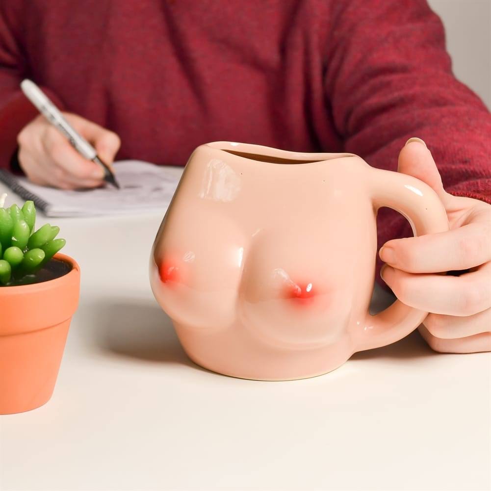 Boob Mug - Kaffeetasse in Brustform aus Keramik