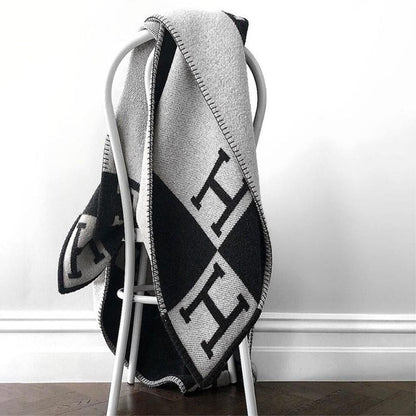 Sandsberg | Wool Cashmere Blend Throw Blanket (70% Wool / 30% Cashmere) 140x170 cm
