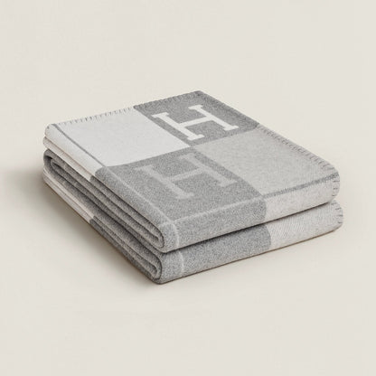 Sandsberg | Wool Cashmere Blend Throw Blanket (70% Wool / 30% Cashmere) 140x170 cm