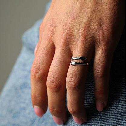 Sandsberg | Jewelance Hugring: Verstellbarer Klemmstil Liebesring