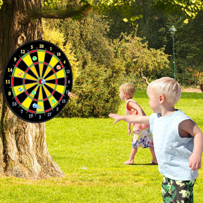 Sandsberg | Großes Kinder-Dartboard mit Haftbällen & Dartpfeilen – PlayTarget