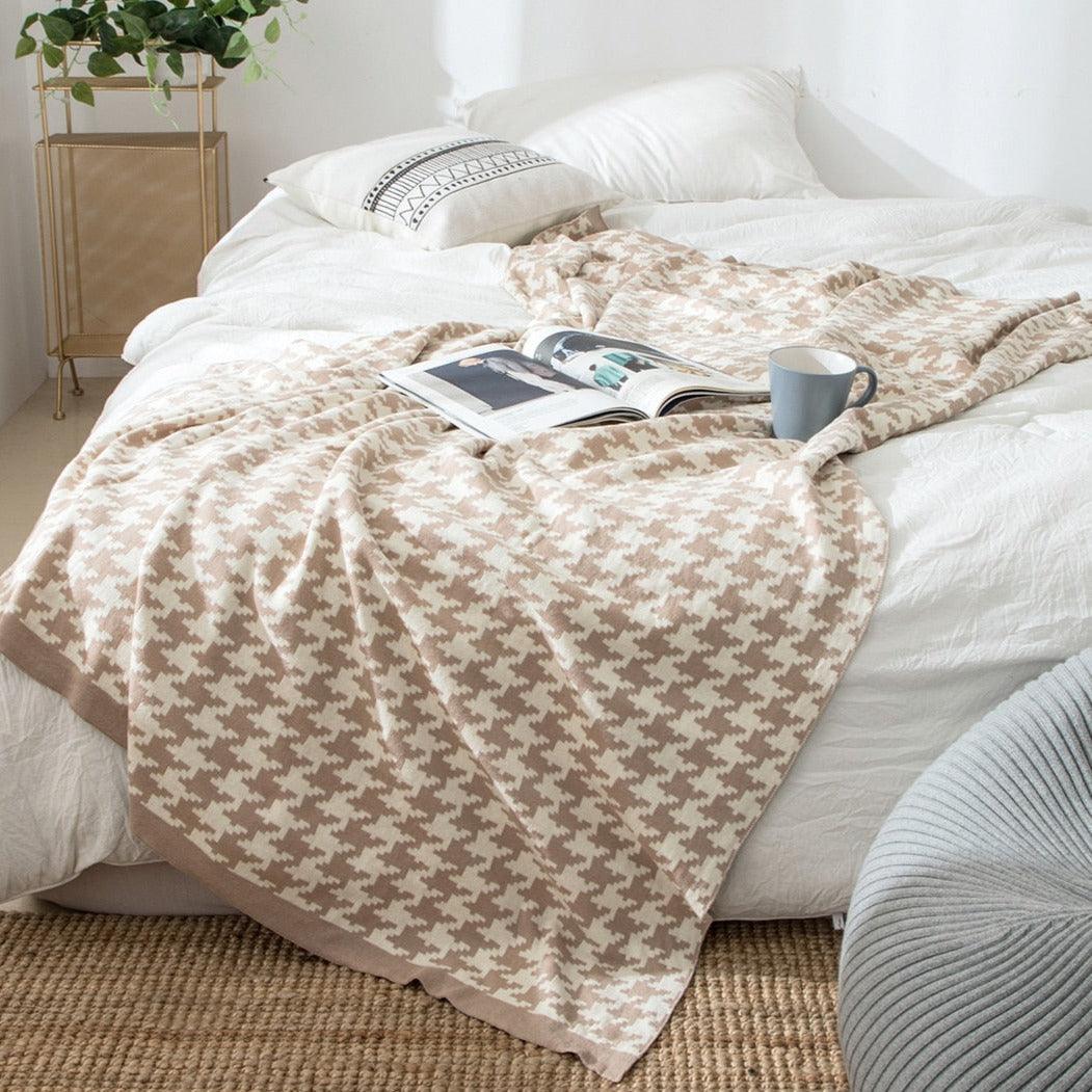 Sandsberg Houndstooth Kuscheldecke | Kariertes Design | Weich & Gemütlich | Verschiedene Größen