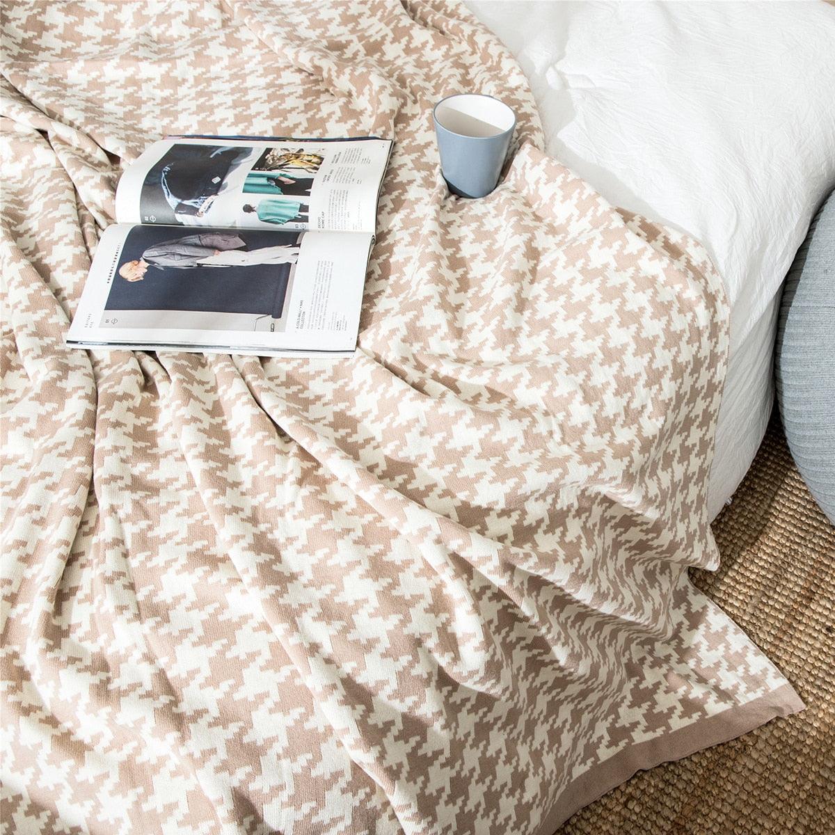 Sandsberg Houndstooth Kuscheldecke | Kariertes Design | Weich & Gemütlich | Verschiedene Größen