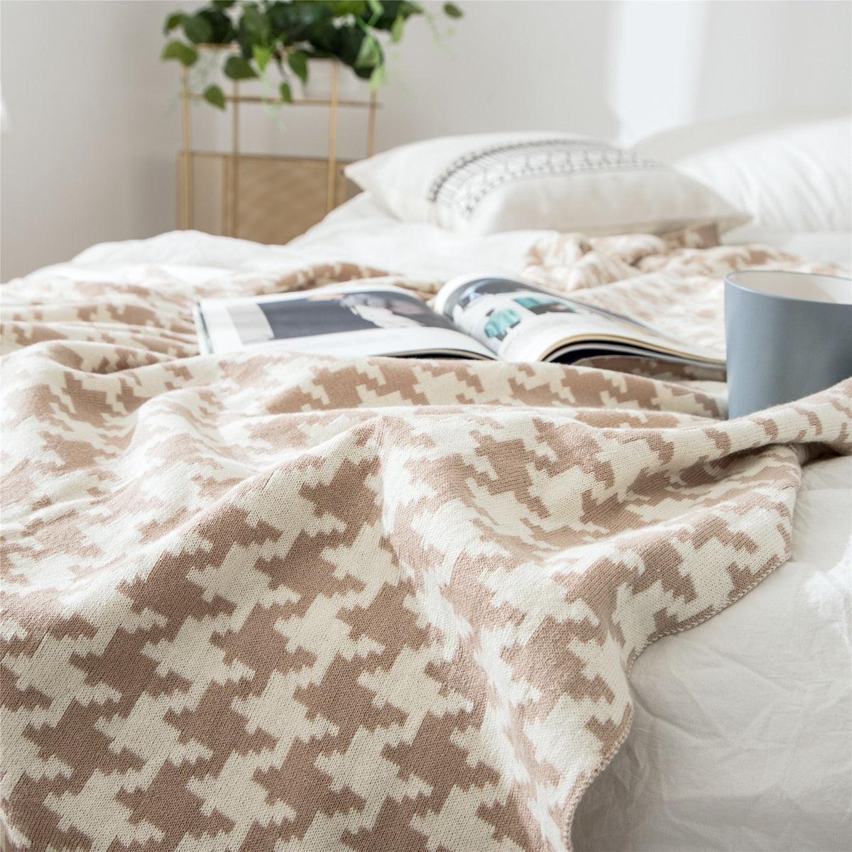Sandsberg Houndstooth Kuscheldecke | Kariertes Design | Weich & Gemütlich | Verschiedene Größen