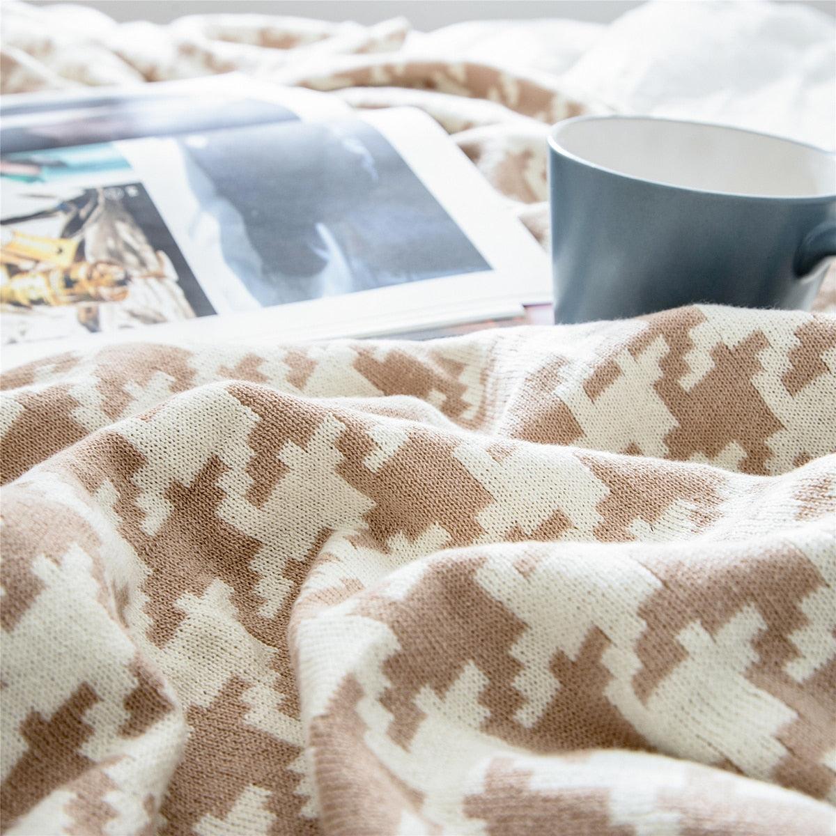 Sandsberg Houndstooth Kuscheldecke | Kariertes Design | Weich & Gemütlich | Verschiedene Größen