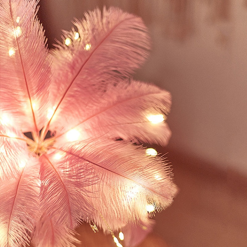 Sandsberg Elegance Tischlampe | Kreatives Palmenbaum-Federdesign | Romantische Beleuchtung | Exklusive Dekoration