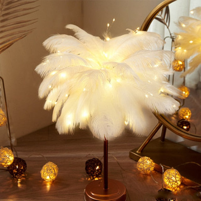 Sandsberg Elegance Tischlampe | Kreatives Palmenbaum-Federdesign | Romantische Beleuchtung | Exklusive Dekoration