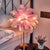 Sandsberg Elegance Tischlampe | Kreatives Palmenbaum-Federdesign | Romantische Beleuchtung | Exklusive Dekoration