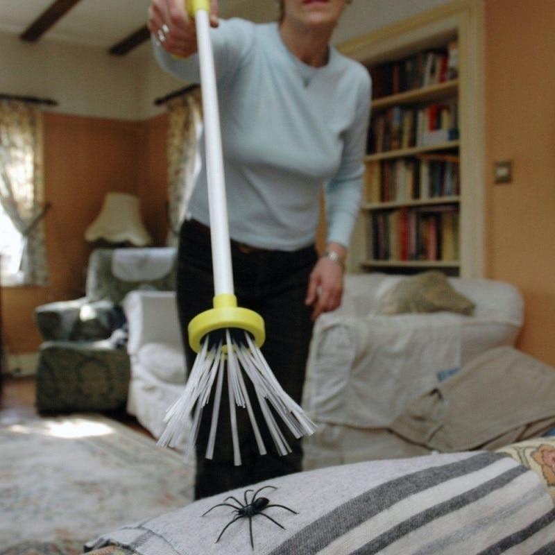 Sandsberg | Critter Catcher - Humane Insect Grabbing Stick