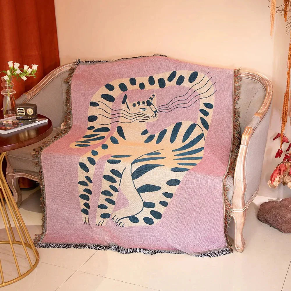 Ausgefallene Sofadecke mit rosa Katzenmotiv