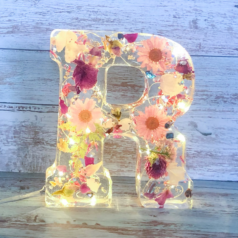 Getrocknete Blumen Buchstaben Nachtlicht